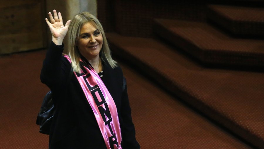 "Ella está abierta y disponible": Pamela Jiles evalúa la posibilidad de competir por el Senado en la región de Valparaíso el 2025