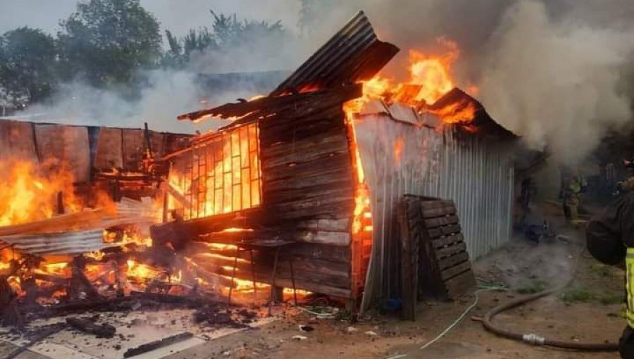 Tragedia en Coronel: 14 personas perdieron la vida durante incendio de dos inmuebles de una toma