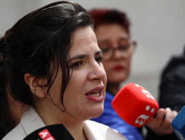 Orellana admite "preocupación del gobierno" por casos de alcalde Reinao y futbolista Thompson