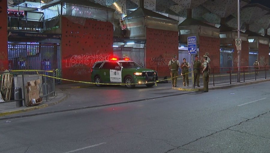 Grave se encuentra mujer que recibió un disparo en la cabeza en mercado de Recoleta