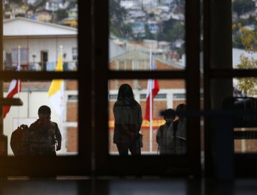 Denuncian a estudiante por grabar y vender videos de connotación sexual de alumnas de básica de colegio de Los Andes