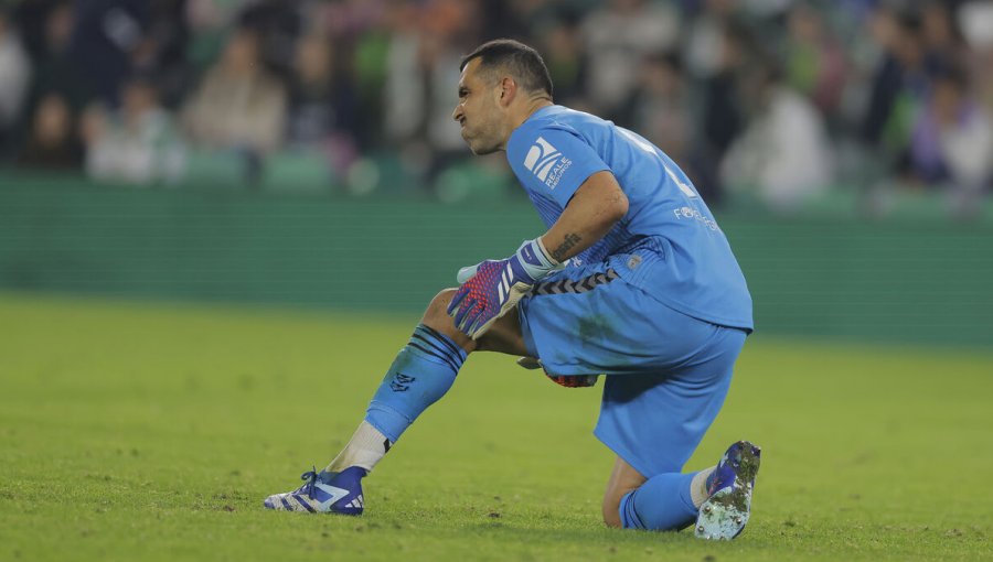 Claudio Bravo sintió molestia física en goleada del Betis que lo dejó como líder de su grupo en Europa League