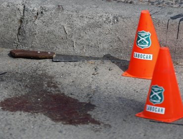 Conductor logra repeler asalto apuñalando a uno de los delincuentes en Estación Central