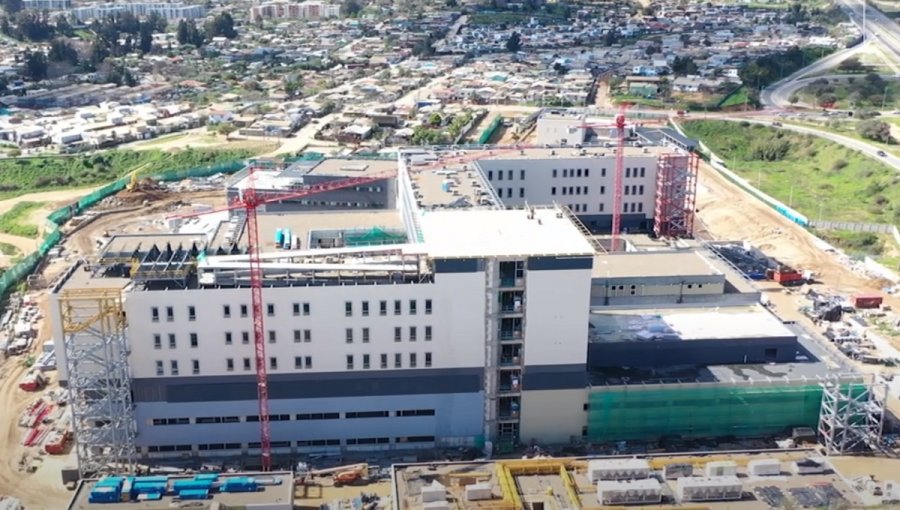 Advierten que millonaria deuda del SSVQ e incertidumbre por obra en calle El Abanderado podrían paralizar el Hospital Marga Marga