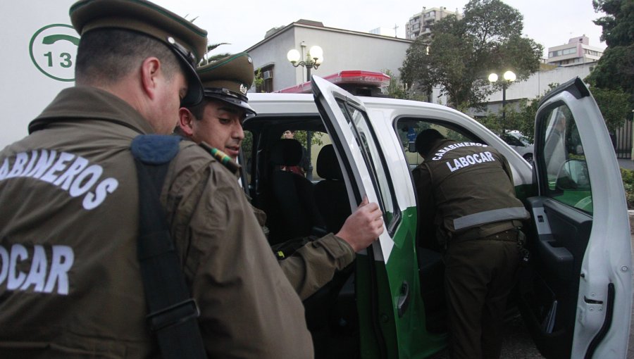 Carabineros allanó las oficinas del abogado Luis Hermosilla en Vitacura