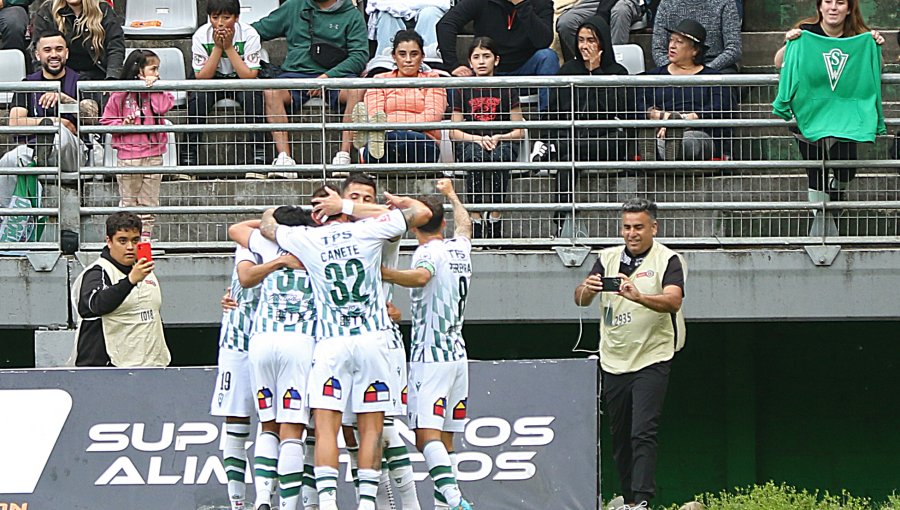 Wanderers puso medio pie en la final de la liguilla tras vencer a Temuco