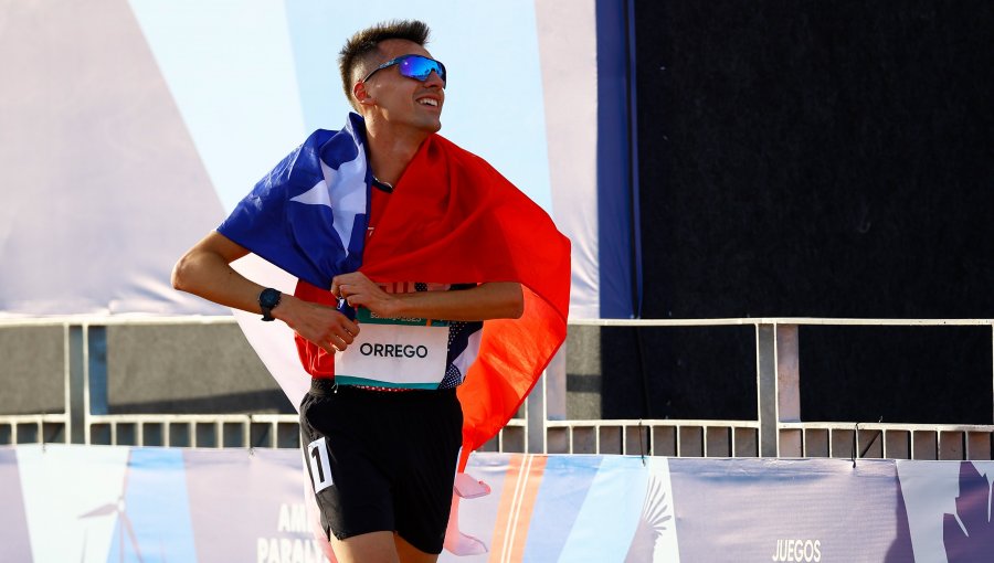 La N°12 para Chile: Mauricio Orrego consiguió el oro en los 1.500 metros T46 del para atletismo en Santiago 2023