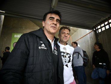 Aníbal Mosa busca retener al técnico Gustavo Quinteros: "No lo quiero en la Selección Chilena"