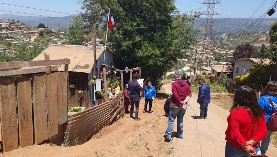 Sector del campamento Manuel Bustos de Viña del Mar contará con luminarias fotovoltaicas beneficiando a 340 familias