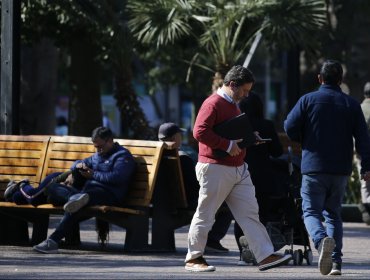 Desempleo volvió a aumentar en Chile: tasa subió 0,9 puntos y llegó al 8,9% durante el trimestre agosto - octubre