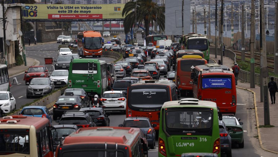 Gobierno se comprometió a ampliar el giro de EFE durante el 2024 para que puedan operar microbuses en regiones