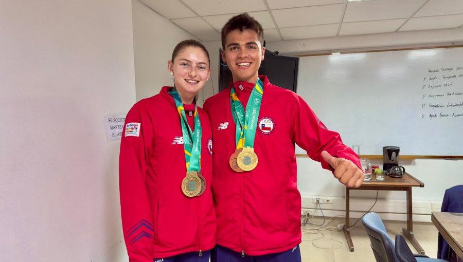 Reconocen a representantes de la región de Valparaíso que ganaron la medalla de oro en remo en los Juegos Panamericanos