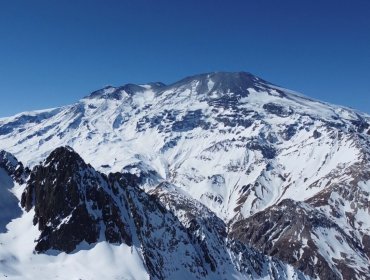 Intenso operativo de búsqueda de tres ciudadanos argentinos perdidos en el cerro Marmolejo