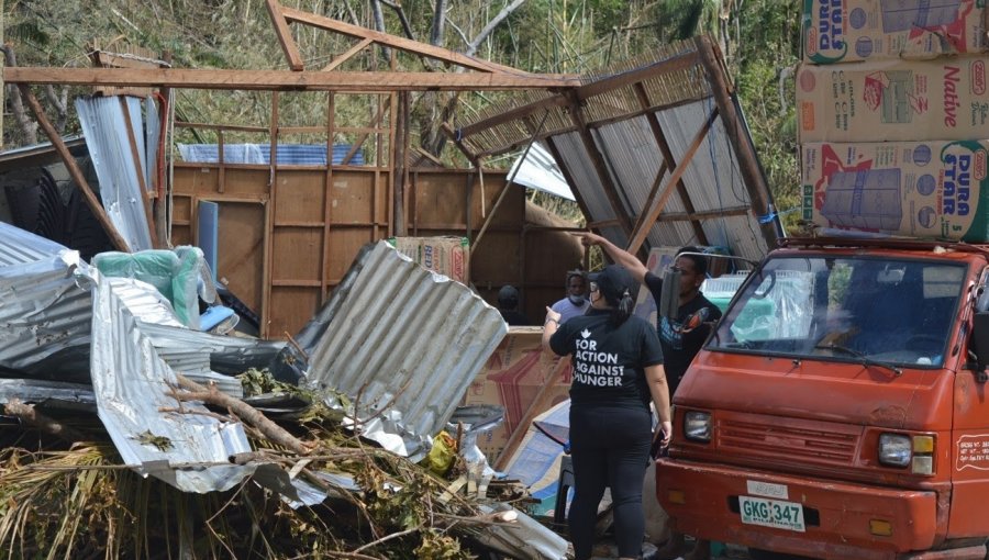 Al menos tres muertos y 100.000 damnificados tras terremoto en Filipinas