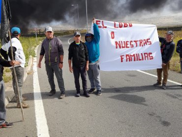 Pescadores cortan la Ruta 5 Norte en protesta por impuesto específico y Ley de Pesca