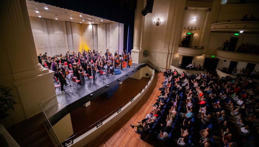 Orquesta Sinfónica Regional Juvenil de Valparaíso culmina trabajo anual en el Teatro Municipal de Viña del Mar