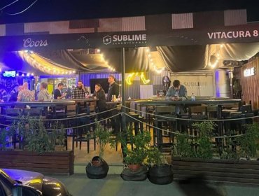 Detienen a seis crupiers y al regente de un casino ilegal ubicado en un bar de Vitacura