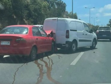 Un lesionado debió ser rescatado en accidente de tránsito en Camino Internacional