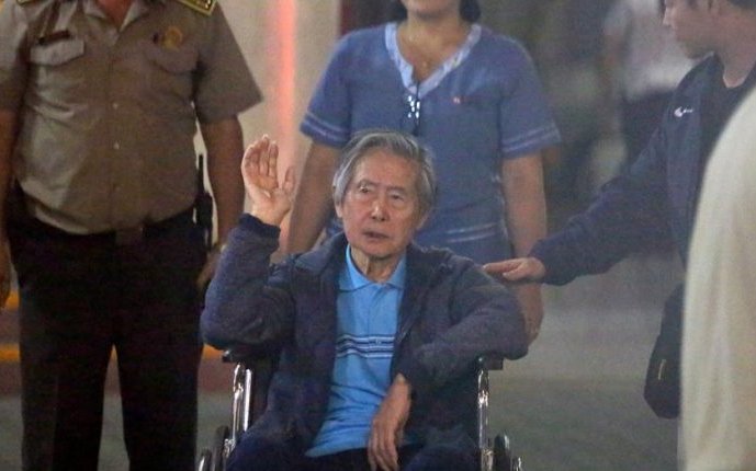 Expresidente Alberto Fujimori sale en libertad tras orden del Tribunal Constitucional de Perú