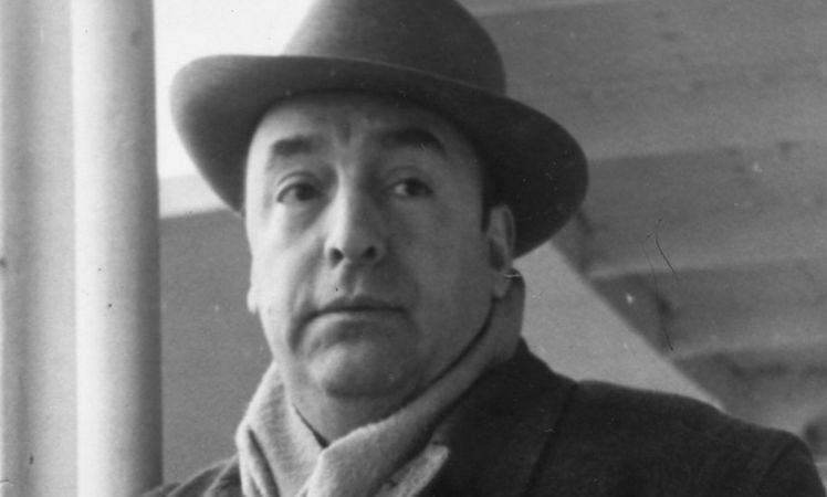 Ministra en visita rechaza reabrir investigación por la muerte de Pablo Neruda en 1973