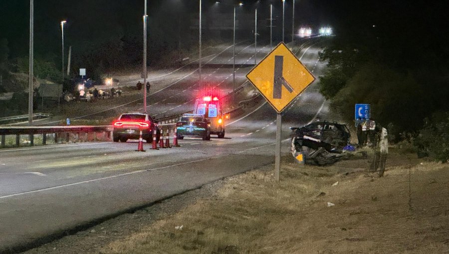 Nueva tragedia carretera en Casablanca: Dos mujeres pierden la vida tras choque de auto contra barrera de la ruta 68