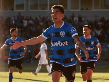 Huachipato aprovechó la ayuda de Unión Española y se consagró como campeón