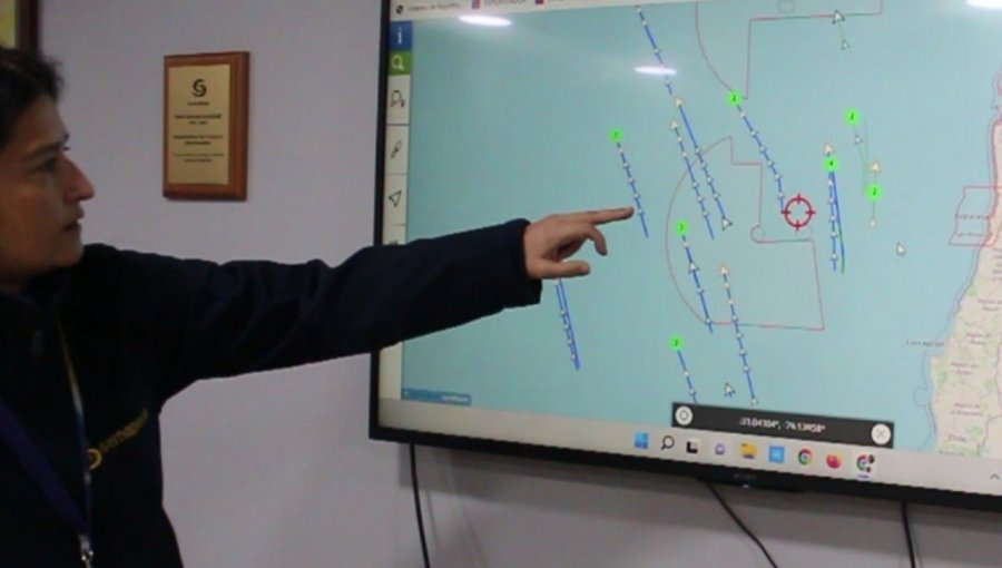 Preocupación por paso de flota pesquera extranjera que se desplaza por zona económica exclusiva chilena rumbo al océano Atlántico