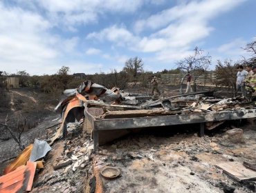 Confirman hallazgo de un cadáver en casa afectada por incendio forestal en Limache