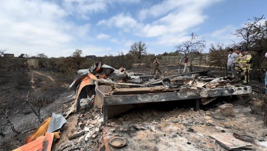 Confirman hallazgo de un cadáver en casa afectada por incendio forestal en Limache