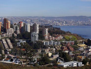 Codar, un "Municipio bajo las sombras": Corporación de Reñaca cobra a vecinos por conectarlos a la red de alcantarillado de Esval