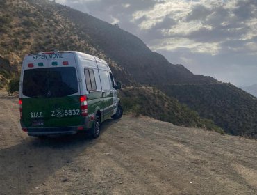 Dos fallecidos y tres heridos deja un accidente de tránsito en Llay Llay: camioneta cayó 400 metros