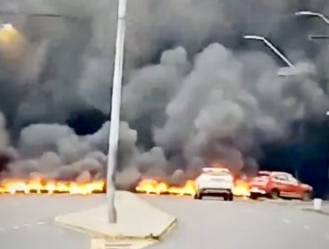 Porteños sufren los estragos de nueva protesta de los portuarios: encendieron barricadas y cortaron el tránsito en Av. Errázuriz