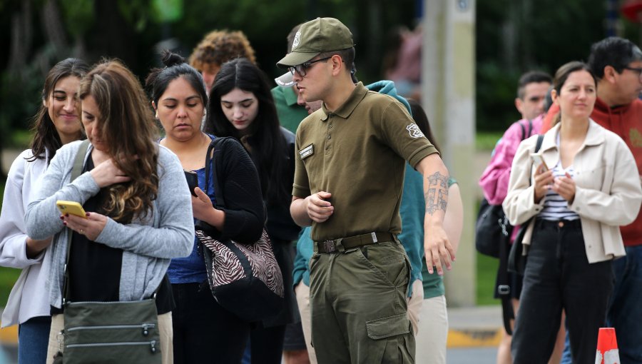 Casi 300 mil excusas se han presentado en Carabineros por estar a más de 200 kilómetros de los locales de votación