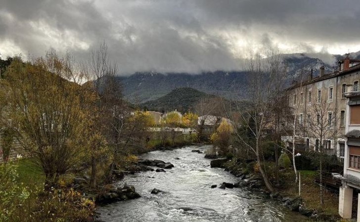 Las aisladas montañas en Francia donde vivió el adolescente británico que regresó a Reino Unido tras 6 años desaparecido