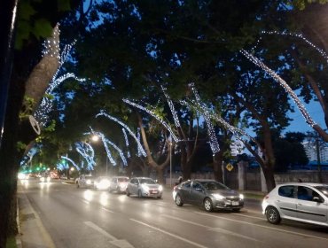 Viña del Mar tendrá las luces navideñas más caras de Chile: los millones que dejaría de percibir el Municipio y el enojo del Concejo