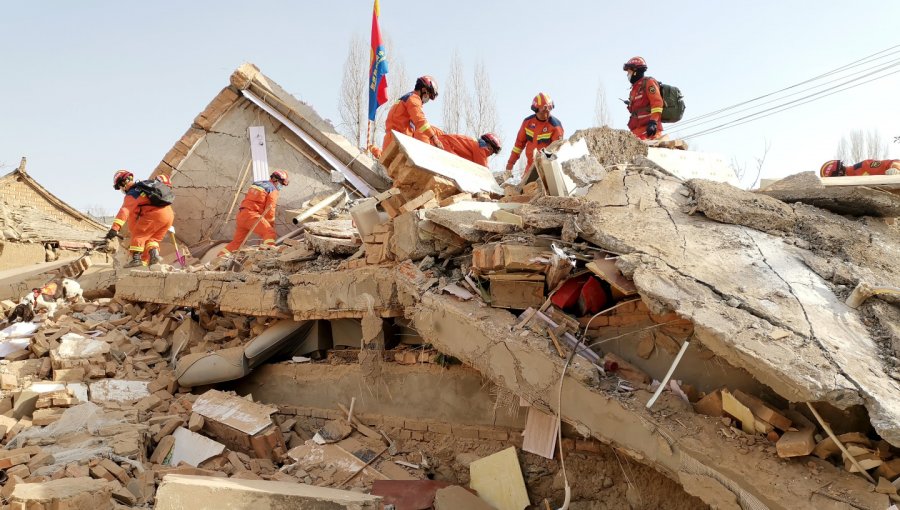 Terremoto de magnitud 6,2 en China ha dejado más de un centenar de personas fallecidas