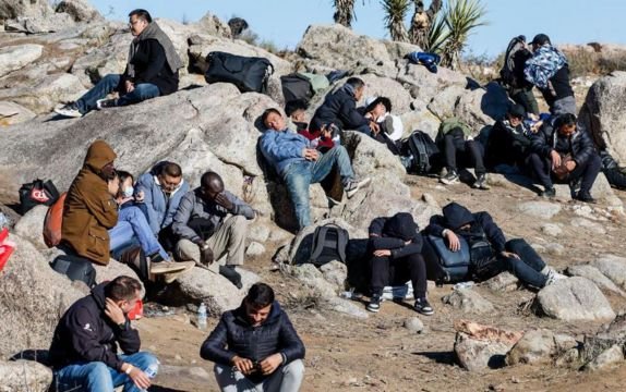 El inhóspito desierto en California en el que EE.UU. abandona a los migrantes que consiguen cruzar la frontera