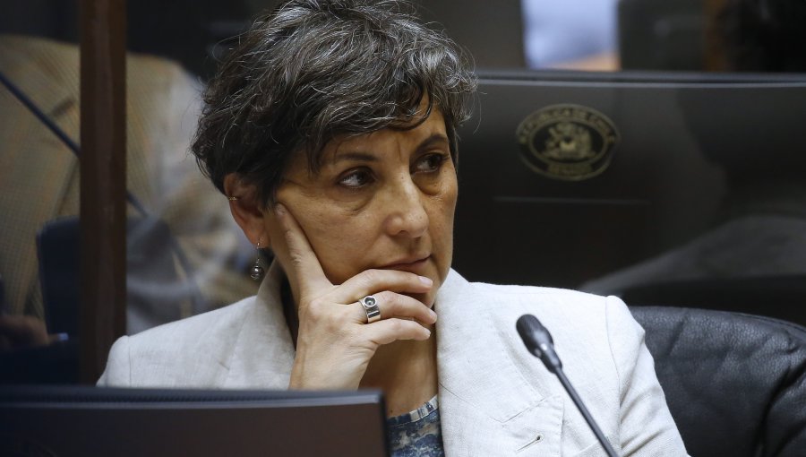 Ministra de Salud descarta cambio en discusión de la Ley Corta tras renuncia de Banmédica y Vida Tres a la Asociación de Isapres