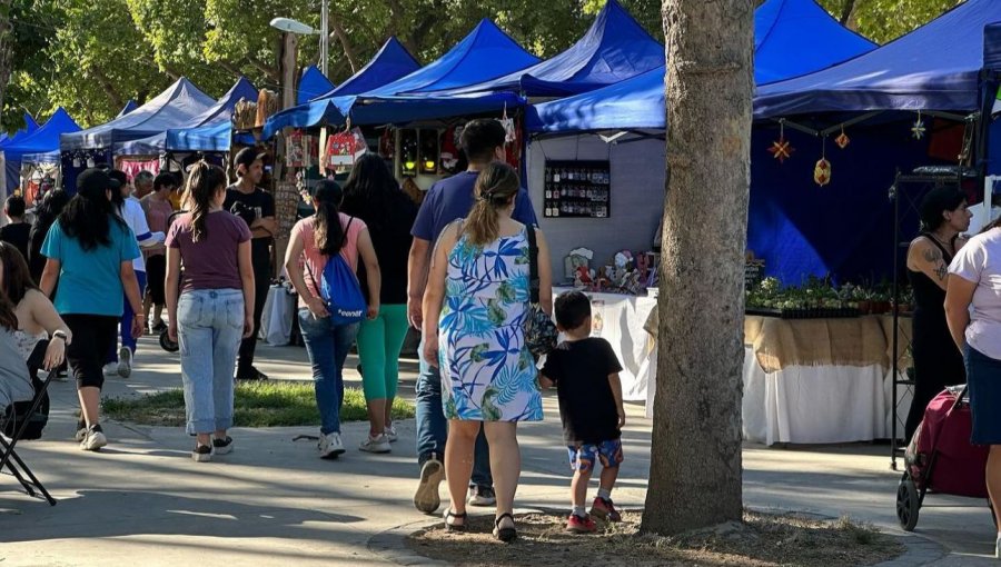 Feria Navideña de Limache: Programa social y vitrina para emprendedores y emprendedoras