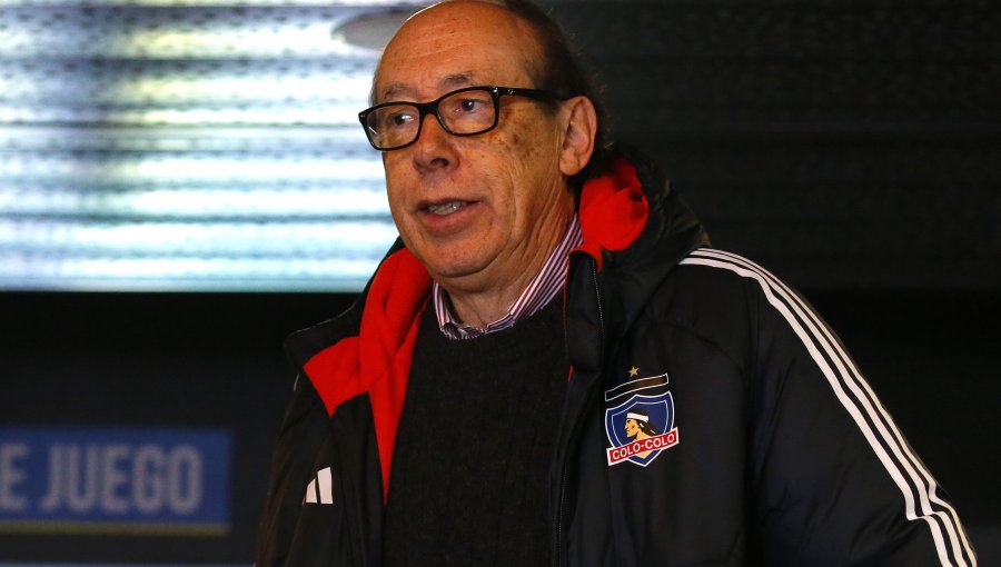 Alfredo Stöhwing admite que "no hay nombres por el momento" para ser nuevo entrenador de Colo-Colo