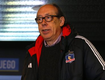 Alfredo Stöhwing admite que "no hay nombres por el momento" para ser nuevo entrenador de Colo-Colo