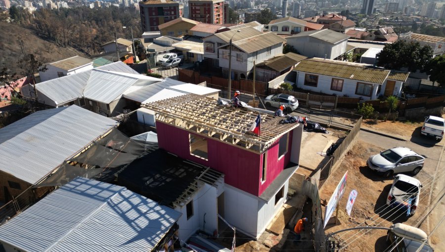 33% de avance registran las obras de reconstrucción en zona afectada por el megaincendio de 2022 en Viña del Mar