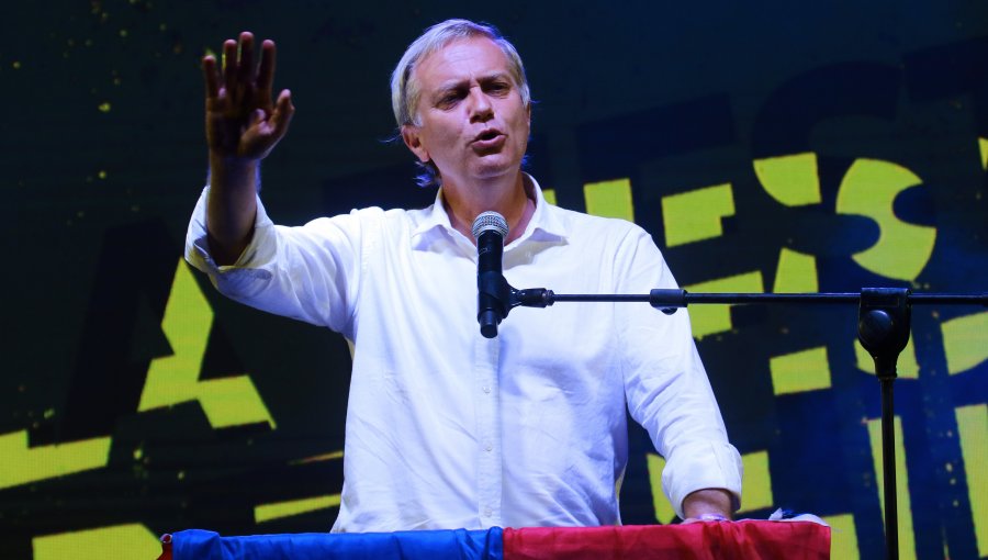 José Antonio Kast confirma tercera candidatura presidencial y confiesa que "yo no iría a primarias" con Chile Vamos