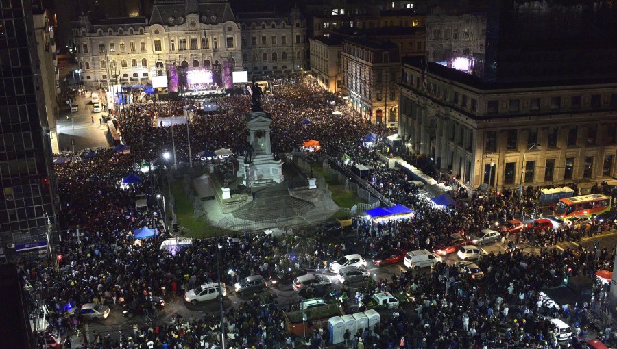 Pese a polémica licitación de fiesta de fin año, Valparaíso recibirá el 2024 con capacidad hotelera a tope y un tren desde Santiago