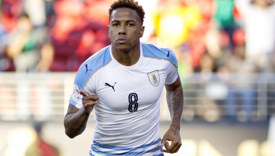 Abel Hernández habría rechazado una oferta de Colo-Colo y partiría al fútbol de Brasil