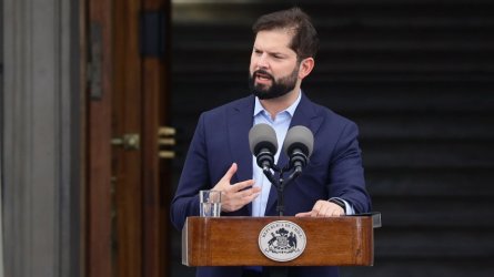 Cadem: Aprobación al gobierno de Gabriel Boric cierra el año en 31%