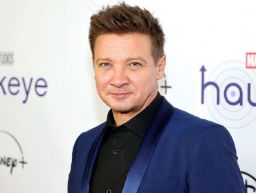 Luego de complejo accidente en el que terminó con 30 huesos rotos, Jeremy Renner vuelve a la actuación