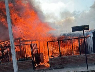 Incendio estructural en Quillota deja más de 20 personas damnificadas