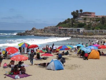 Vacaciones 2024: chilenos siguen eligiendo la playa como destino y febrero como mes para tomarlas
