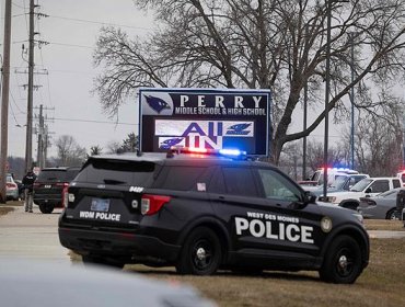 Un alumno falleció y otros cinco resultaron heridos por un tiroteo en instituto del estado de Iowa